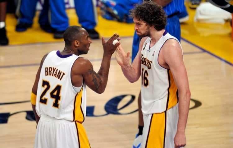 九游娱乐-韦德：10年总决科比打得非常差 每个人都觉得加索尔该是FMVP