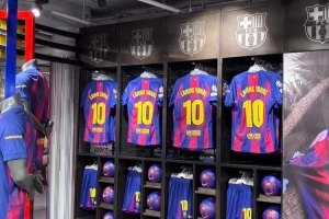 九游娱乐官方-记者：亚马尔巴萨10号球衣已售出超8万件，销售额突破1700万